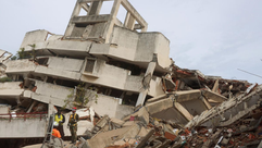 Más de 100 economistas piden a EE.UU. levantar sanciones a Venezuela tras terremotos