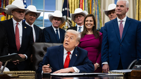 Trump minimiza nuevas fotos con Epstein publicadas por el Congreso: “No son gran cosa”