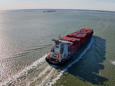 Trump asegura que barcos cargados de petróleo están empezando a salir de Ormuz