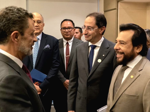 El Salvador y Colombia acuerdan gabinete binacional para fortalecer comercio e inversiones
