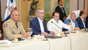 Gobierno dominicano anuncia que ampliará verja fronteriza y construirá mercado binacional en Restauración