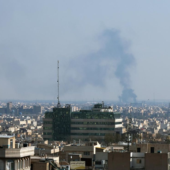 Irán afirma haber atacado con drones objetivos de EE.UU. en Kuwait y EAU