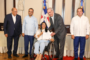 Gobierno dominicano entrega más de 36 mil becas tecnológicas a través del ITLA