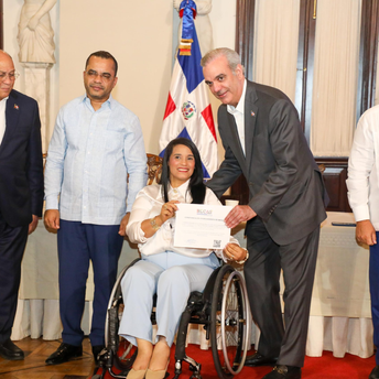 Gobierno dominicano entrega más de 36 mil becas tecnológicas a través del ITLA