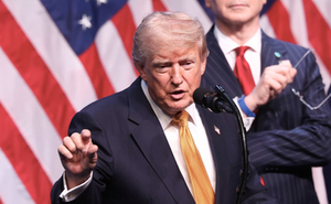 Trump anuncia pago del 20% por proteger a buques en Ormuz; Irán advierte que no permitirá interferencia