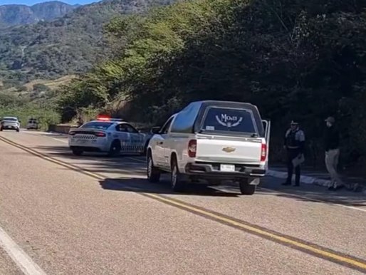 Abandonan cinco cuerpos en la autopista Durango-Mazatlán, Sinaloa