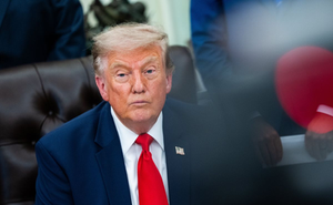 Demócratas proponen crear una oficina anticorrupción para frenar abusos de Trump
