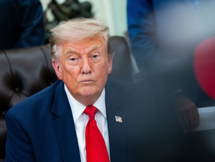 Demócratas proponen crear una oficina anticorrupción para frenar abusos de Trump