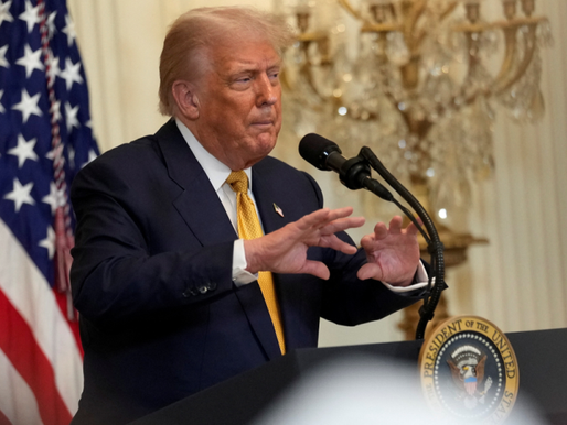 Trump ve 50% de posibilidades de alcanzar acuerdo arancelario con la UE
