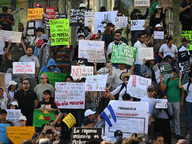 Salvadoreños protestan por ley de minería metálica impulsada por Nayib Bukele