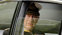 Carlos III anuncia de avances en su tratamiento de cáncer