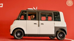 “Misión cumplida”: Sheinbaum presenta Olinia, el primer vehículo eléctrico mexicano