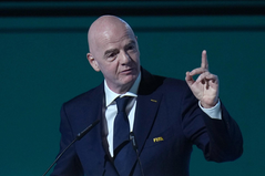 Gales, primera federación en retirar su apoyo a Infantino