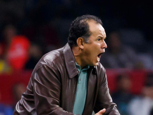 El peruano Juan Reynoso es el nuevo entrenador del Necaxa