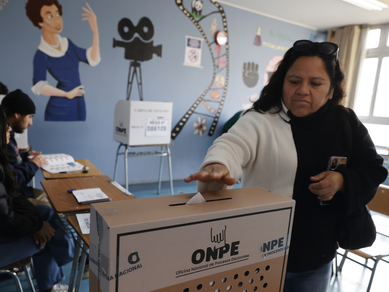 Concluye la votación de la segunda vuelta presidencial en Perú e inicia el escrutinio