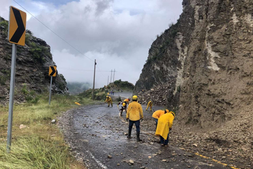 Un menor y un policía muertos tras las intensas lluvias en 31 estados