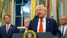Trump parte hacia Oriente Medio para ultimar el acuerdo de paz sobre Gaza