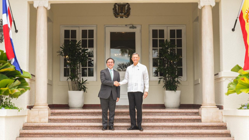España invita al presidente Abinader a participar en Cumbre Iberoamericana