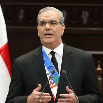 Luis Abinader condena el «cobarde ataque» durante cena de la prensa con Trump