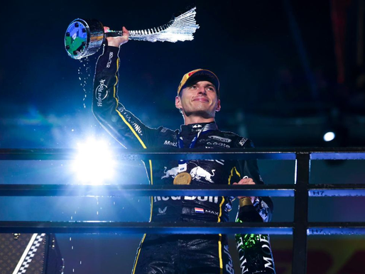Verstappen reina en Las Vegas; Lando Norris y Óscar Piastri, descalificados