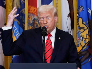 Trump anuncia aranceles a países que compren a Venezuela