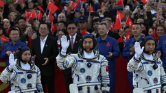 La misión china Shenzhou-23 despega rumbo a la estación espacial Tiangong