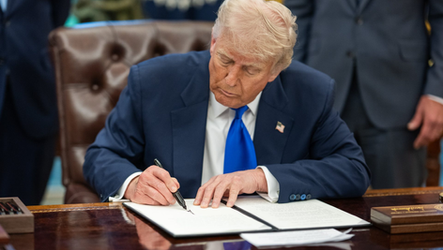 Trump estampará su firma en billetes de dólar, primera vez que lo hace un presidente de EE.UU. en ejercicio