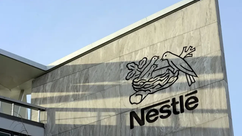 Rusia afirma que incautación de activos de Nestlé y Auchan es represalia por acciones hostiles de Europa