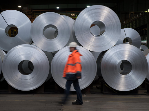 Trump planea reducir algunos aranceles sobre acero y aluminio, según el Financial Times