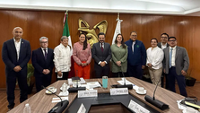 Tere Jiménez anuncia hospital de traumatología y más centros de salud para Aguascalientes tras reunión con Zoé Robledo