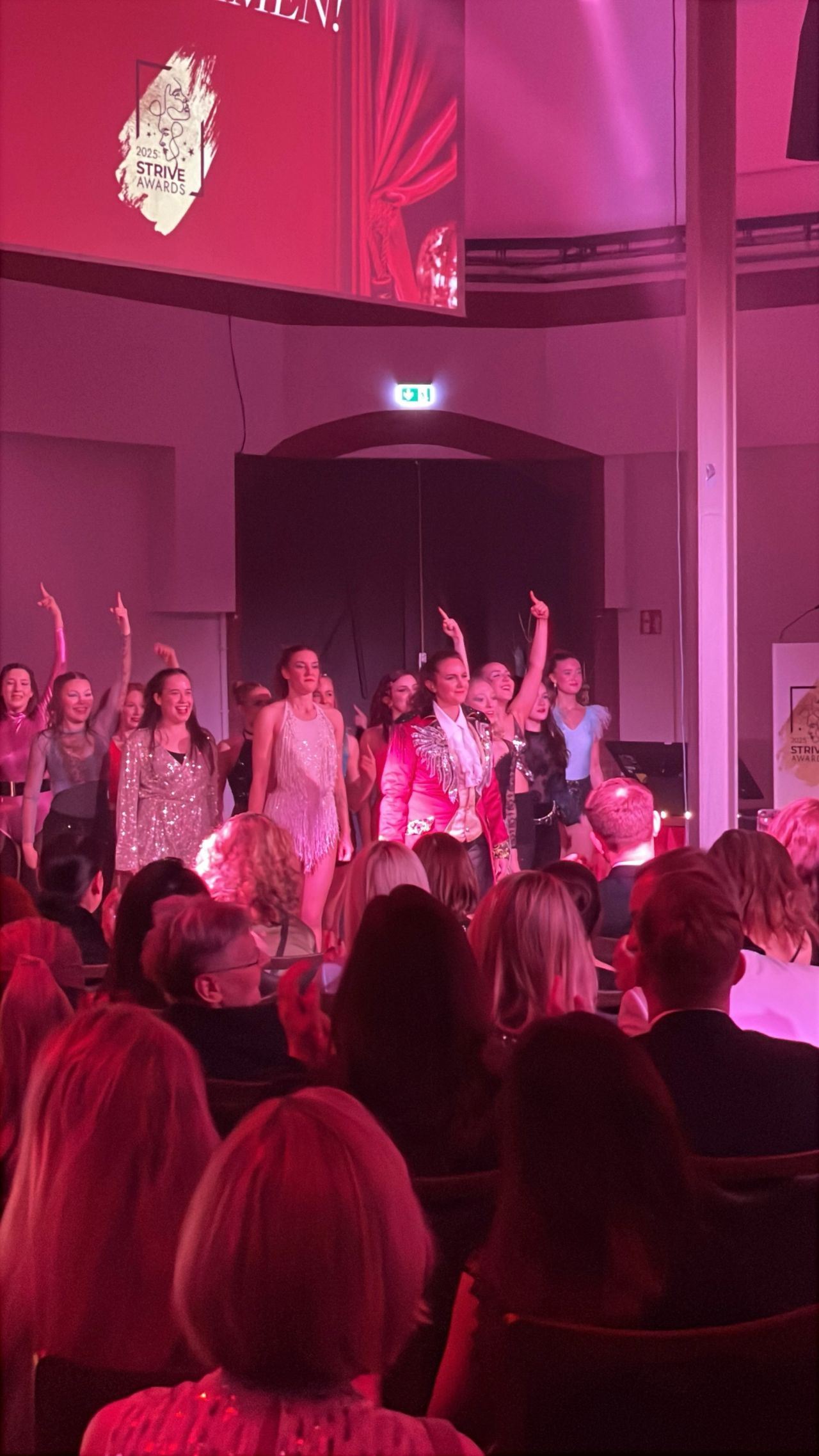 Strive Magazine Awards, Female Empowerment, Frauen in Führung, Networking Event, Inspiration, starke Frauen, Female Leadership, Karriere, Erfolg, Hamburg Event, Business Women, Gleichberechtigung, Women in Business, STRIVE Magazin, Role Models, Frauenpower, Unternehmerinnen