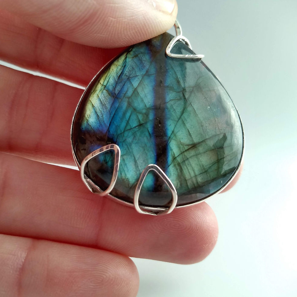 Thumbnail: Labradorite Pendant