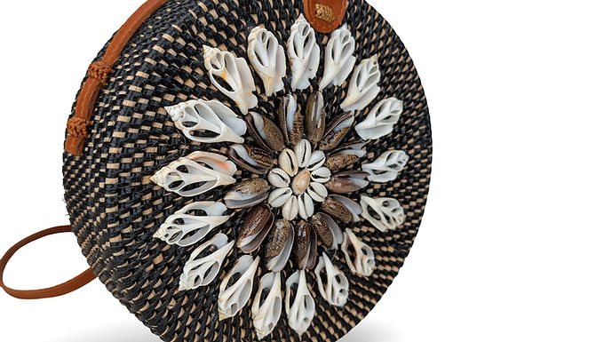 Artisan Round Wicker Purse, Seashell Coastal Bag, Summer Beach Bag