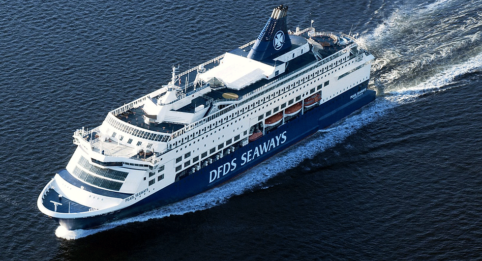 A road Trip from Netherlands to England via ferry or eurotunnel.