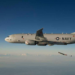 EUA enviam avião sem identificaçãoe navios de guerra ao Caribe