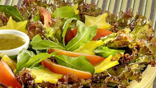 Salada ao molho agridoce