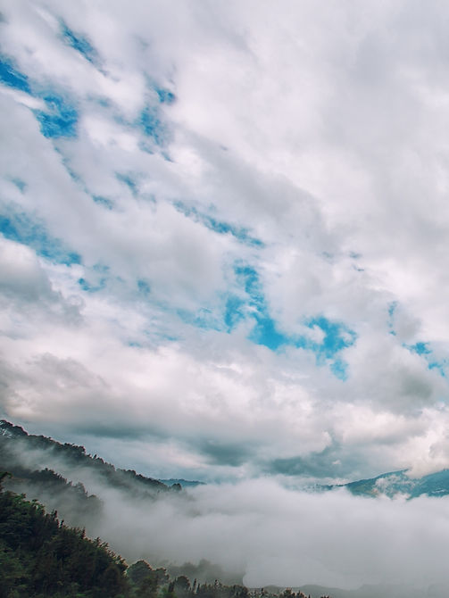 over-the-clouds-yunnan2.jpg