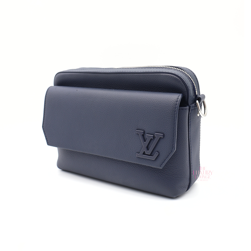 Thumbnail: Louis Vuitton Fastline in Blue SHW