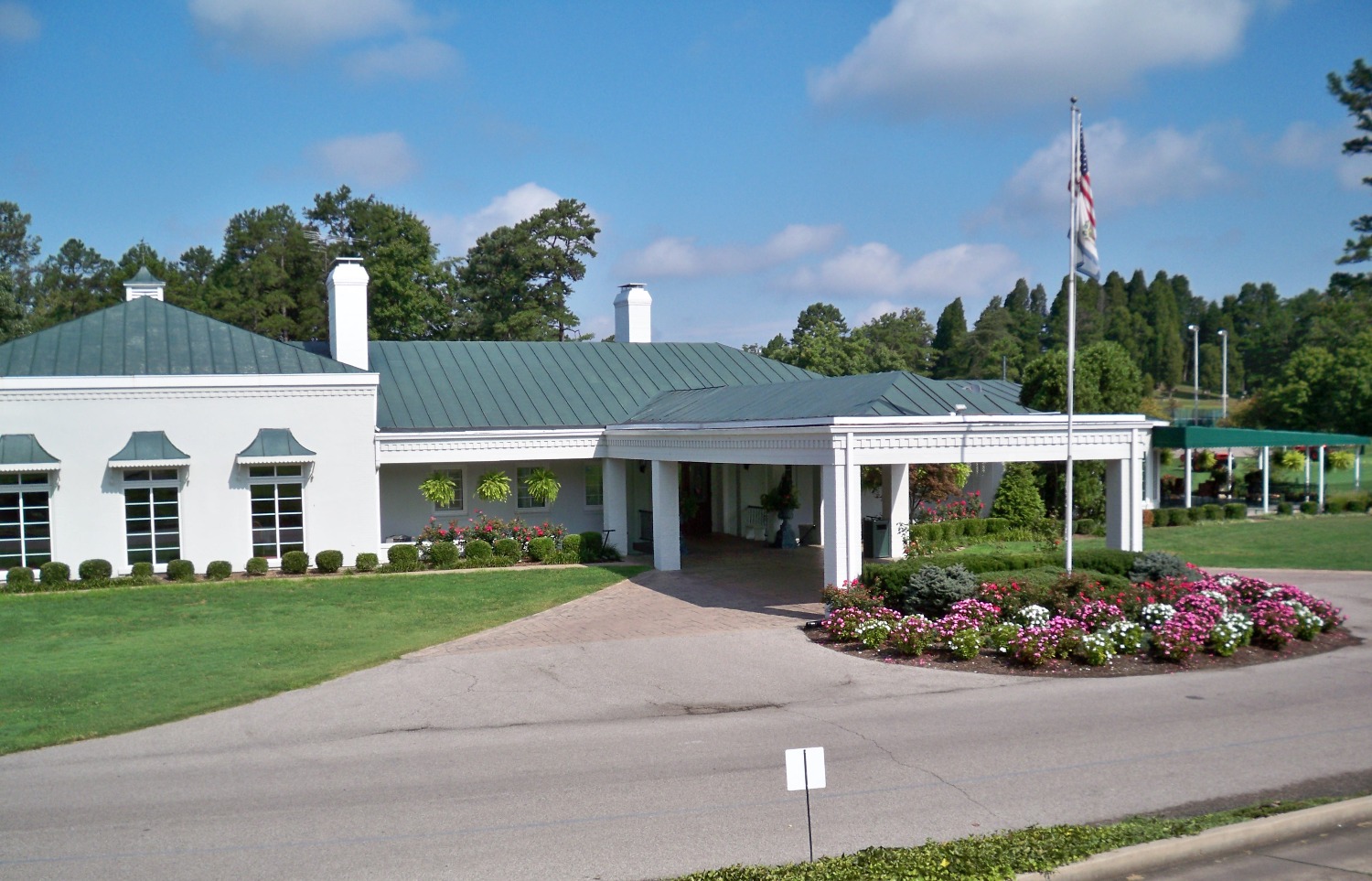 Berry Hills Country Club, Charleston, West Virginia Golf course information and reviews.