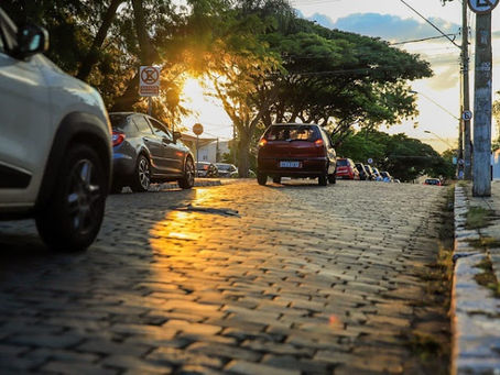 Entre Sombras e Calor cenas do cotidiano que só existem no coração de Ribeirão