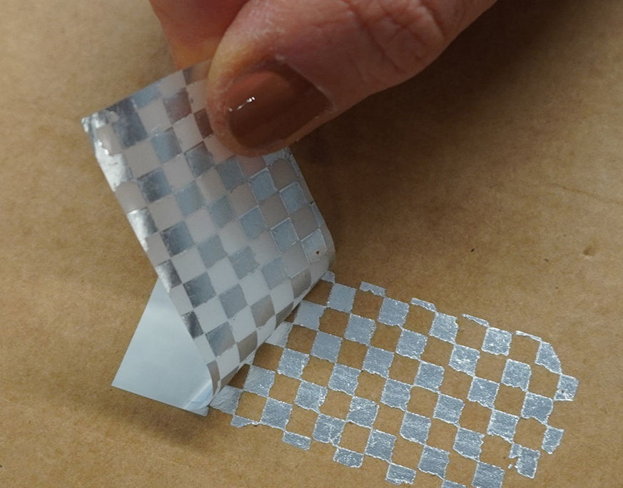 Herma apresenta material autoadesivo inviolável para embalagens de e-commerce