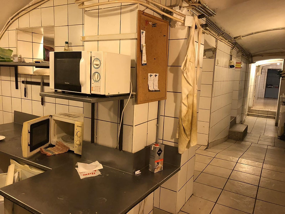 Miniatura: Restaurante en el centro de la ciudad