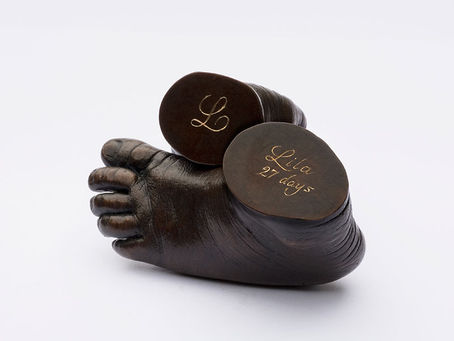 Why Baby Casts Make Wonderful Christmas Presents