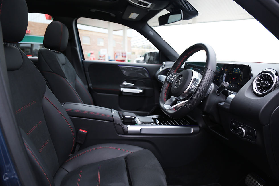 Thumbnail: Mercedes-Benz GLB250