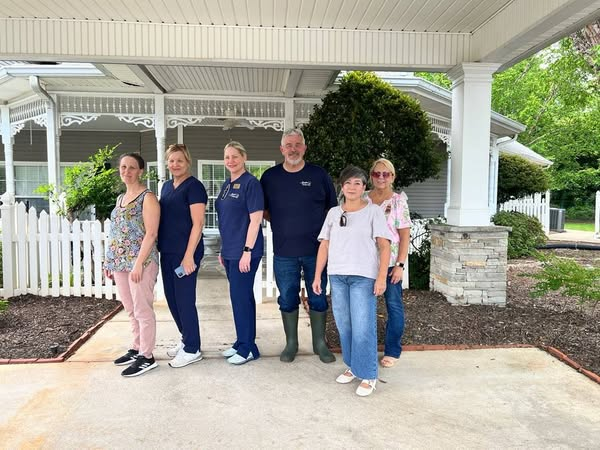 Eastern Georgia HVP and the We Honor Veterans Level 4 Agape Hospice Care of Northeast Georgia Team.