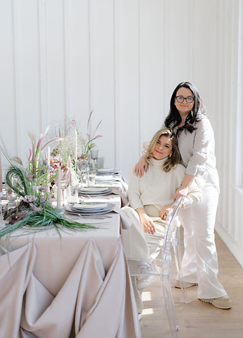 Iulia Si Andreea la sedinta foto de la White Manor