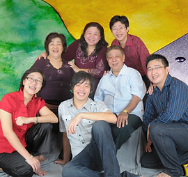 huang family.jpg