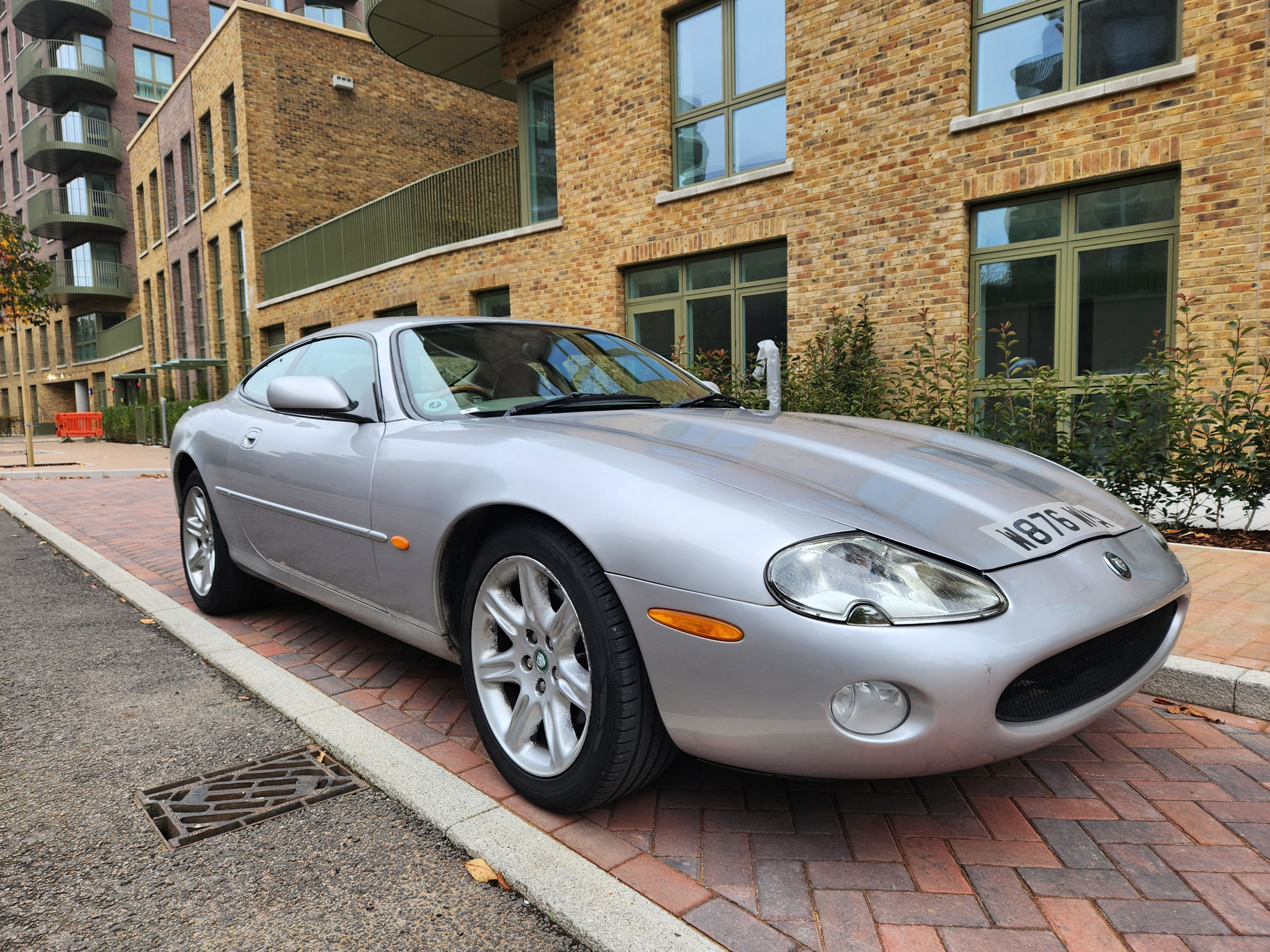 2000 Jaguar XK8