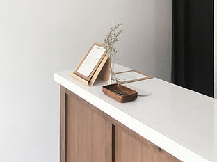 コンシェルジュデスク