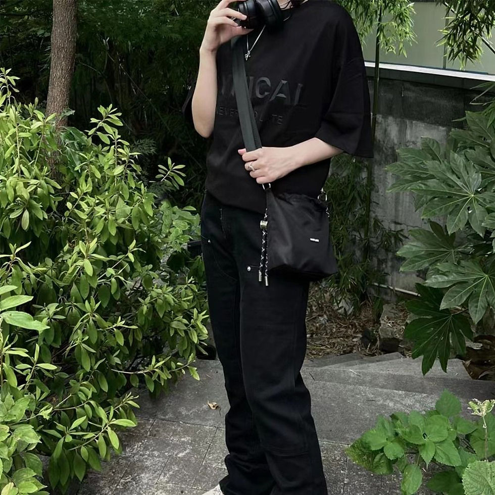 Thumbnail: Cool Korean Style Black Drawstring Bucket Bag Nylon Portable INS Shoulder Bag Lu